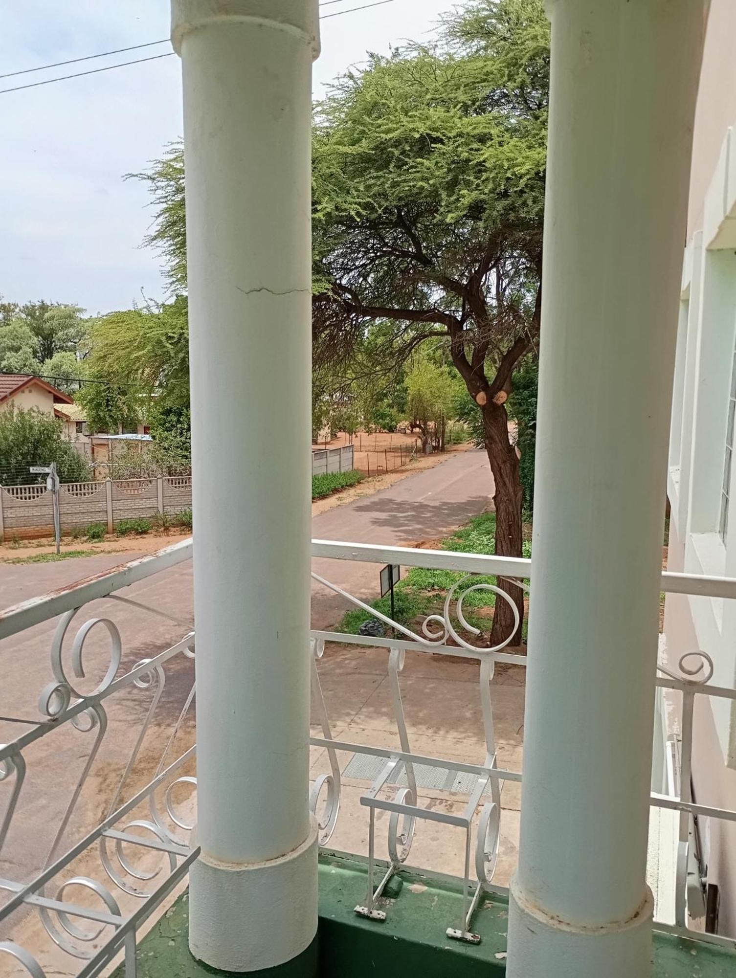 Brackendene Lodge Gaborone Exterior photo